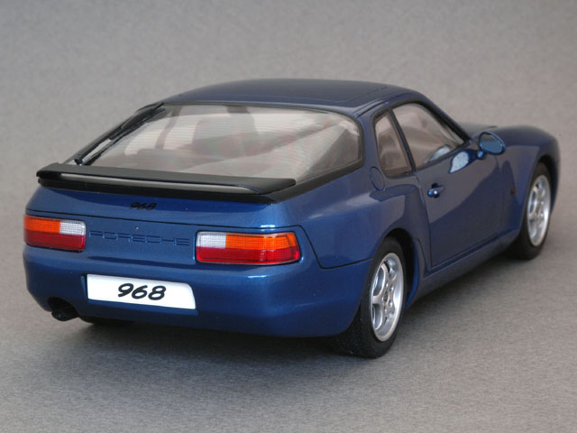 Hasegawa 1:24 PORSCHE 968