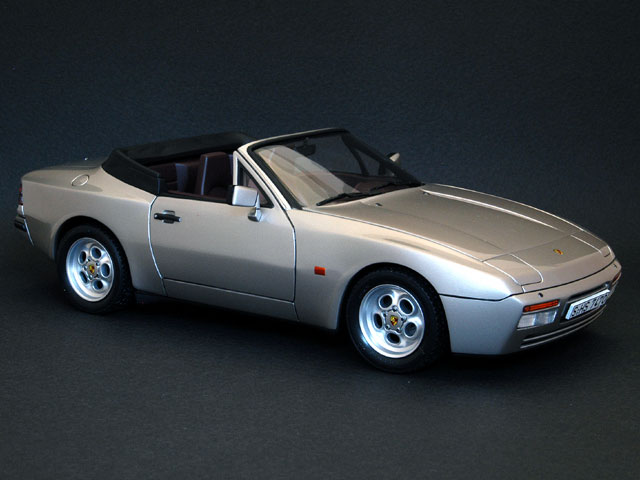 ITALERI 1:24 PORSCHE 944 CABRIO