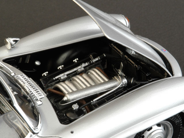 ITALERI 1:24 MERCEDES BENZ 300SL ROADSTER