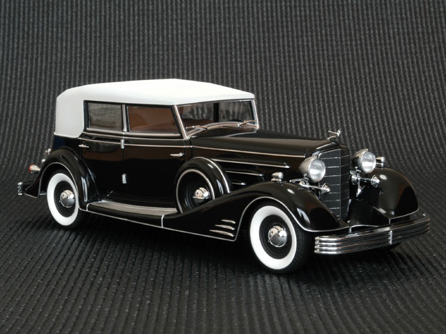 ITALERI 1:24 CADILLAC FLEETWOOD 1933 16CYL ALL WEATHER PHAETON