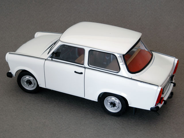 Revell 1:24 Trabant 601 S