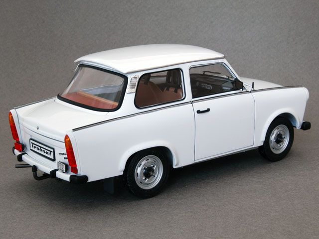 Revell 1:24 Trabant 601 S