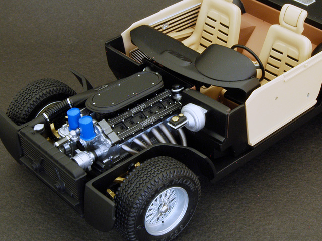 Revell (ITALERI) 1:24 FERRARI 365 GTB/4 DAYTONA