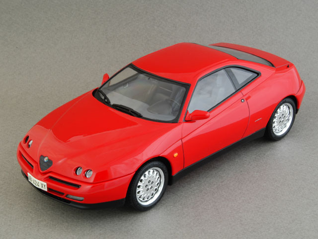 TAMIYA 1/24 ALFA ROMEO GTV