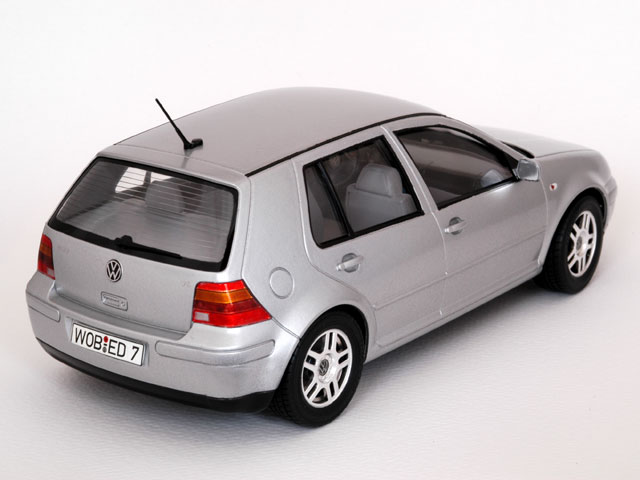 TAMIYA 1/24 VOLKSWAGEN Golf V5