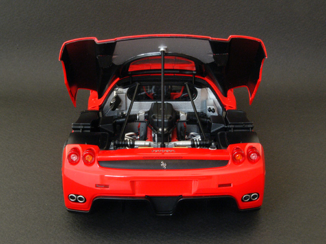 TAMIYA 1/24 ENZO FERRARI
