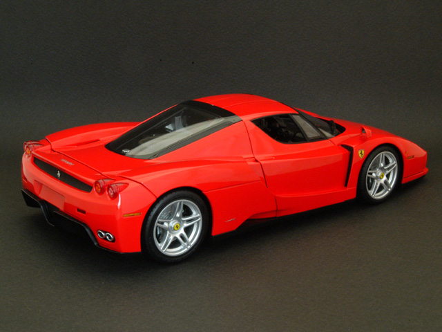 TAMIYA 1/24 ENZO FERRARI