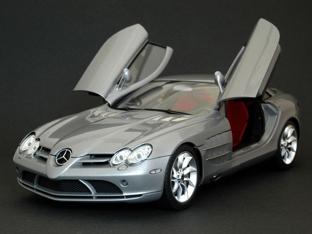 TAMIYA 1/24 Mercedes-Benz SLR McLaren